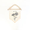 April Birth Month Hang Sign: Daisy Flower